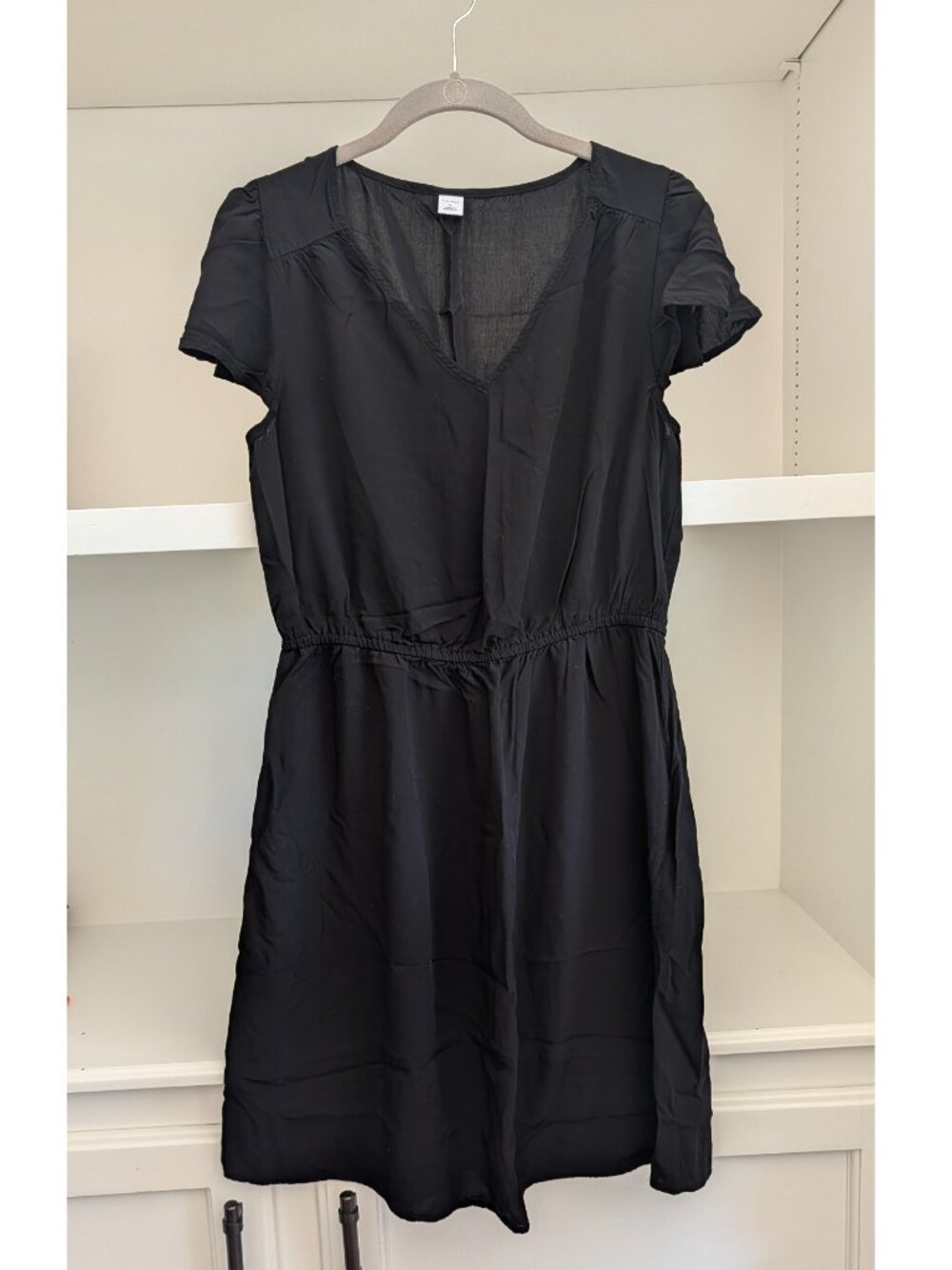 Old Navy Black Lightweight V-Neck Short Sleeve Dress w/ Elastic Defined Waist